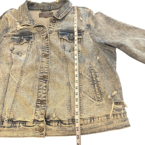 Torrid Destructed Denim Jean Jacket Womens Light Wash Trucker Distress Size 3X - Picture 10 of 11